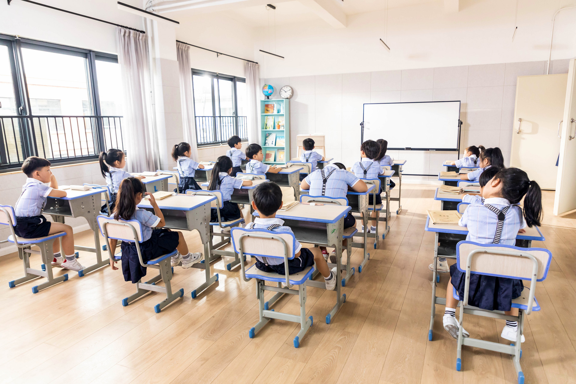 摄图网_501155803_开学季(非企业商用).jpg